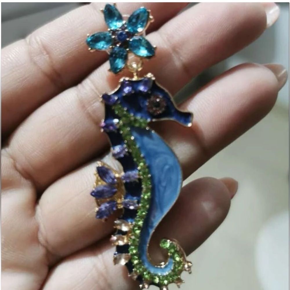 Summer Bohemian Ocean Blue Crystal Rhinestone Seahorse Flower Drop Earrings - Picture 6 of 7